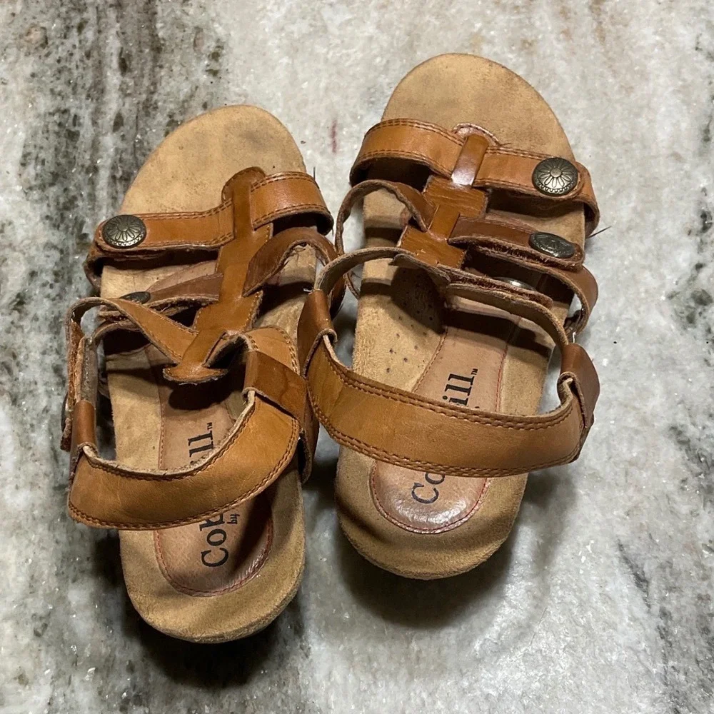 Cobb Hill Leather Wedge Sandals Women 8.5 Tan Strappy Boho Medallion